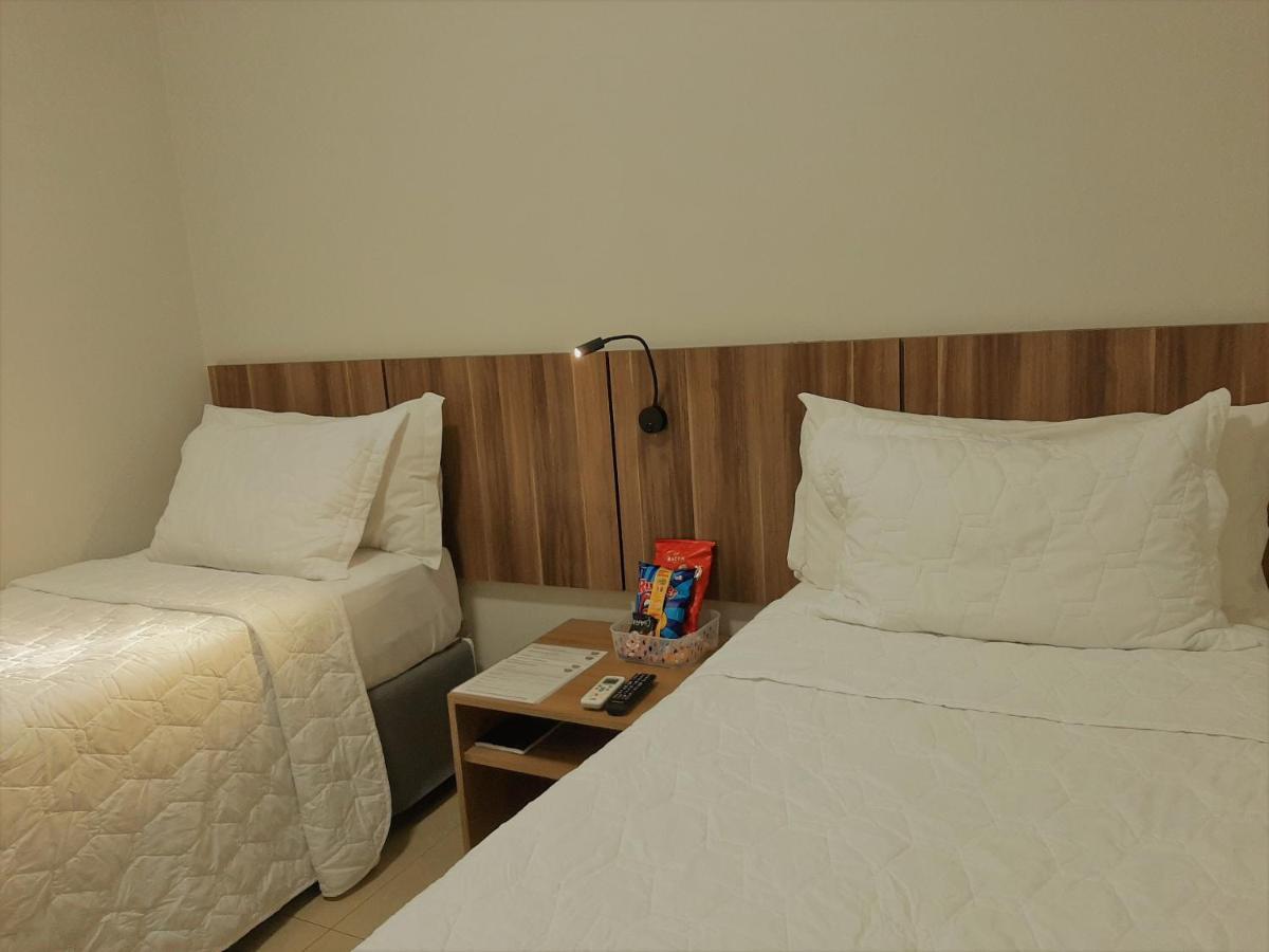 Triple Room,985807240:JPEG